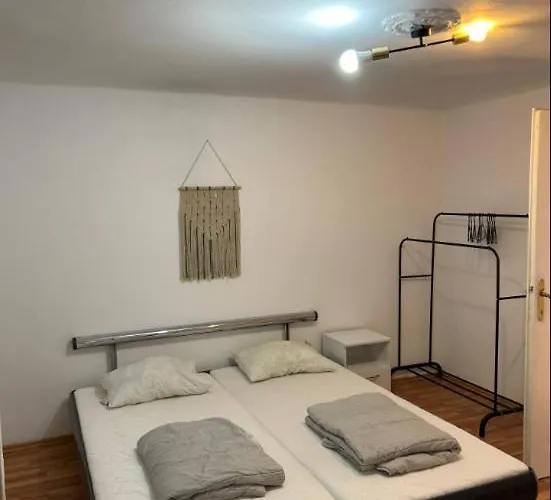 Bun Burger Apartment *